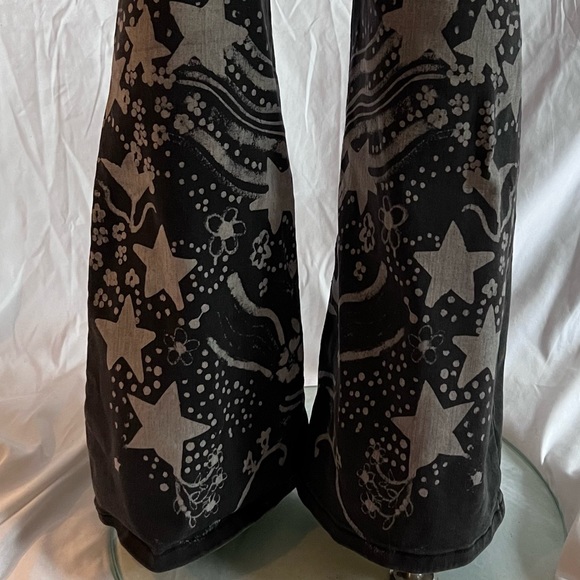 NWT! Anna Sui for Free People pull on flare leg pants with free tee. Size 28. - Picture 5 of 10